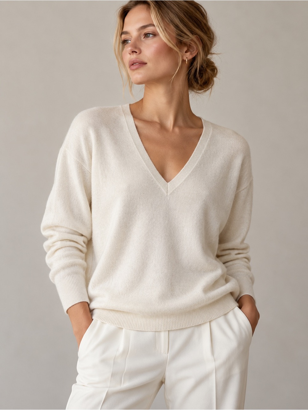 NWT Allude 100% Cashmere V Neck Sweater Ivory Size L
